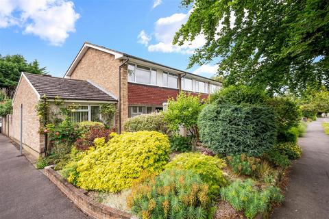 1 Marshalls Close, Epsom, KT19 8HZ