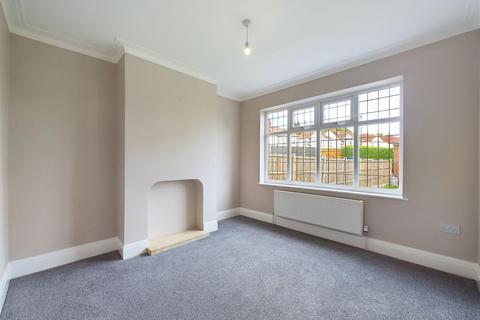 3 bedroom semi-detached house to rent, Daleview Road, Sheffield