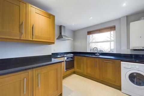 2 bedroom flat to rent, Apt 3 Blue Ridge Close, Ashfurlong Road, Dore, Sheffield