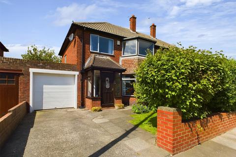 3 bedroom semi-detached house for sale, Linthorpe Road, Tynemouth