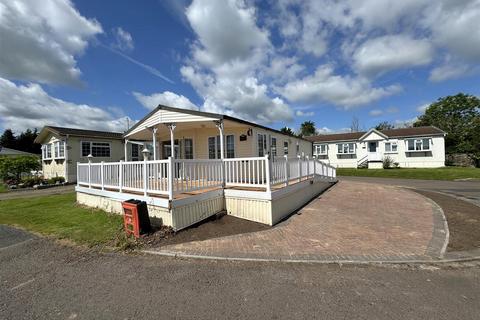 2 bedroom park home for sale, Orchard Park, Lower Apperley GL19