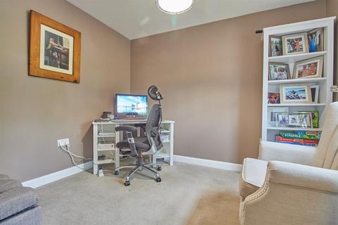 5 Sunloch Close, Burbage, Hinckley, LE10 2TT