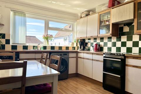 2 bedroom ground floor flat for sale, Clifford Court, Clifford Road, Bexhill-On-Sea TN40