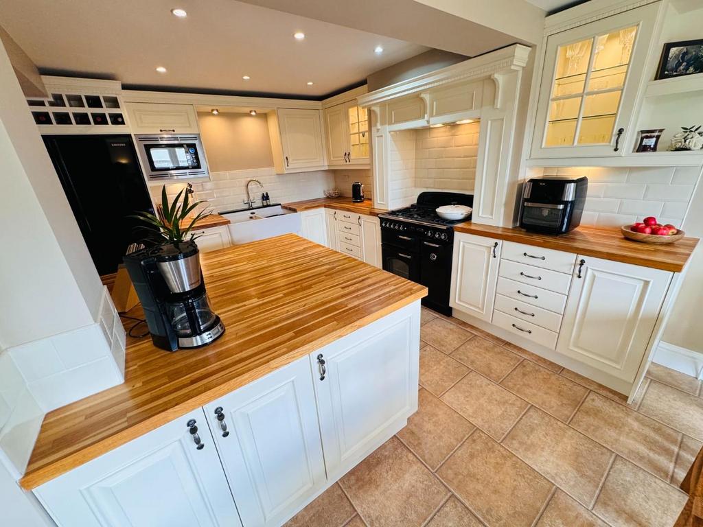 Kitchen area