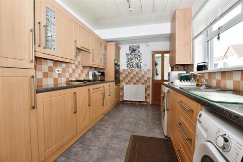 2 bedroom terraced house for sale, Alliance Avenue, Hull