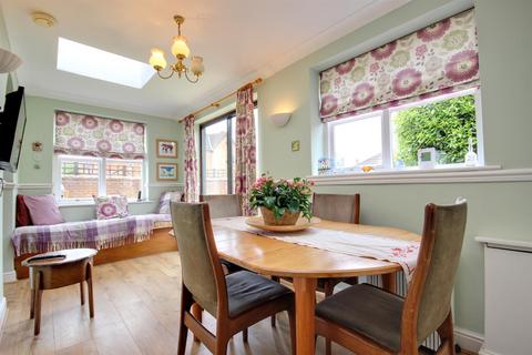 3 bedroom detached house for sale, Norwich Court, Beverley
