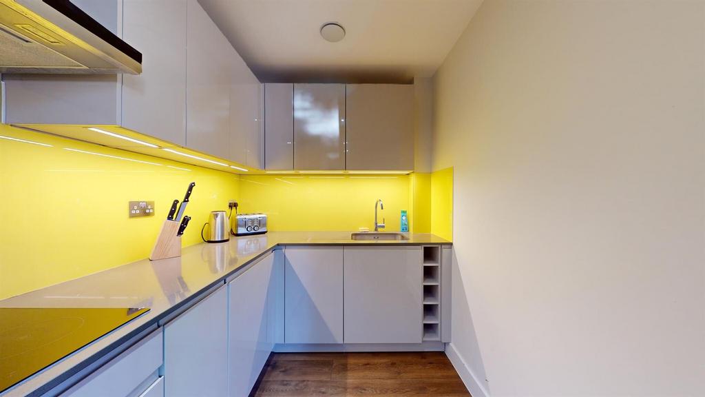 80 Back Church Lane, Twyne House Apartments, London - View 2
