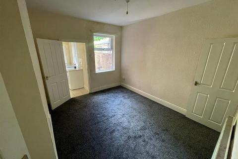 3 bedroom house to rent, Hagley Road West, Smethwick