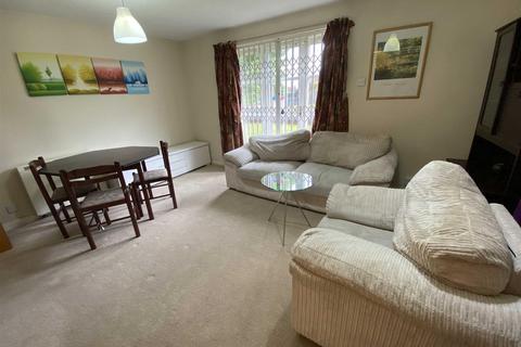 2 bedroom apartment to rent, Linen Court, Trinity Riverside