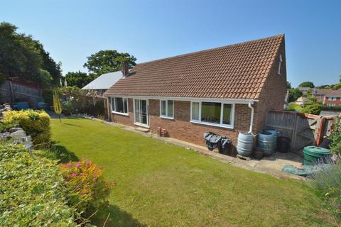 3 bedroom detached bungalow for sale, Totland