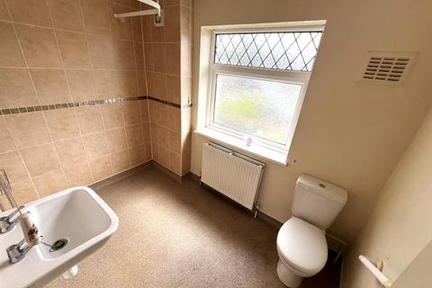 16 Buckfast Square, Corby, NN18 8DT