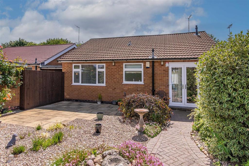16 Gresham Close-Low-4.jpg