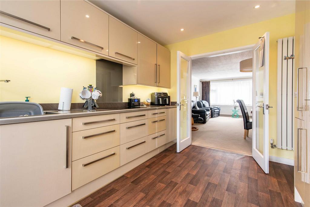 16 Gresham Close-Low-13.jpg