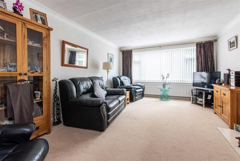 16 Gresham Close-Low-15.jpg