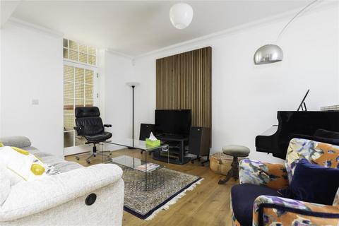 3 bedroom mews for sale, Fairfield Mews, Eliot Way, Fairfield, SG5 4BU