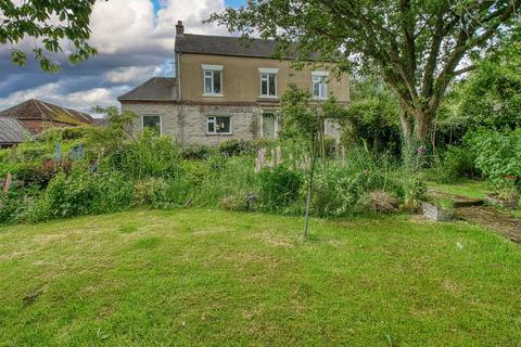 4 bedroom farm house for sale, Hayes Park Farm, Stanley Common.