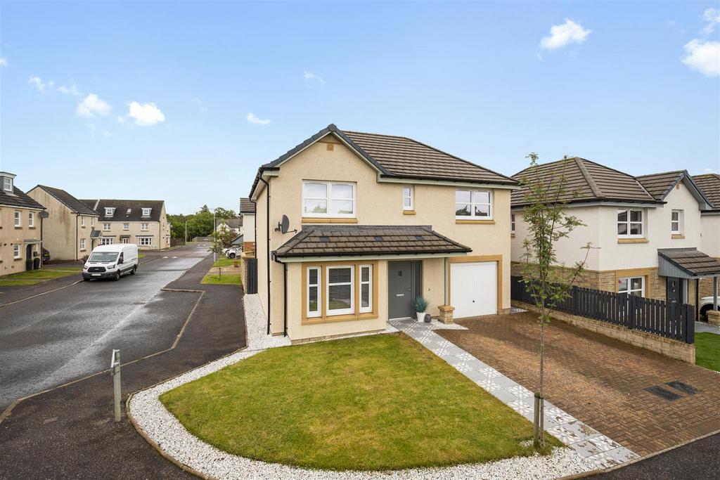 17 Stewart Crescent3.jpg
