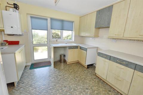 2 bedroom detached bungalow for sale, Abbey Park, Beeston Regis, Sheringham