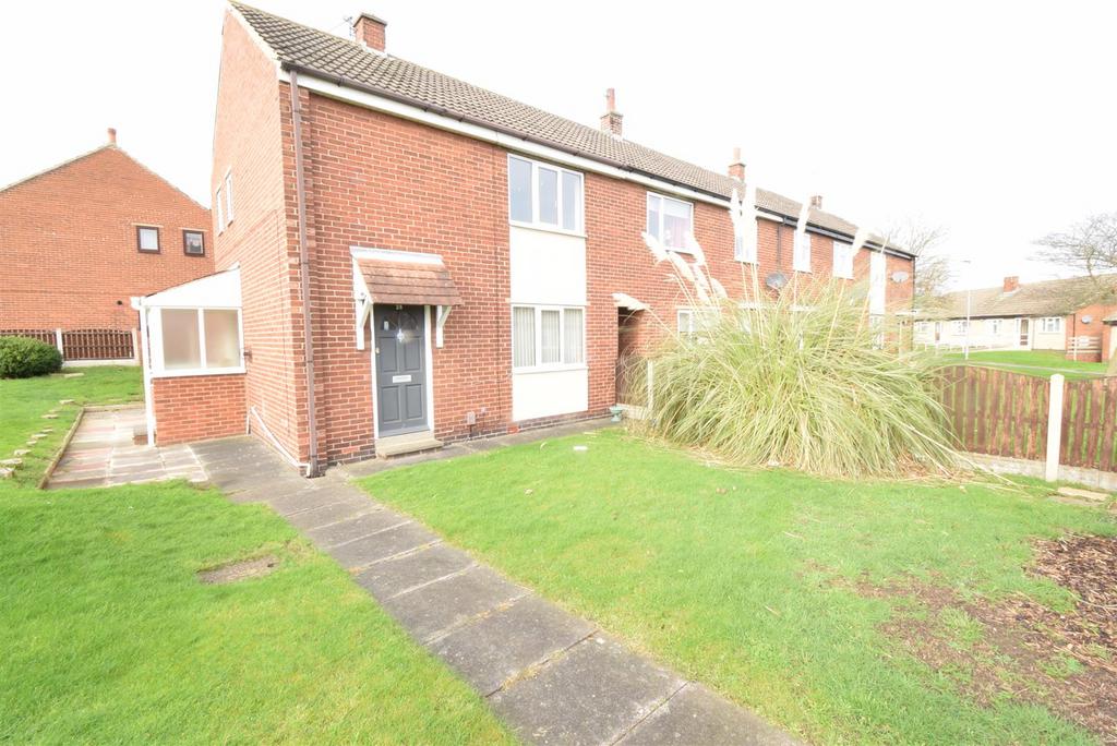 The Meadow, Normanton WF6 2 bed end of terrace house to rent £775 pcm