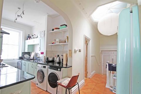 3 bedroom maisonette for sale, Medina Villas, Hove