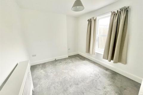 1 bedroom flat to rent, Woburn Terrace, Plymouth PL9