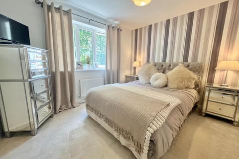 19 Crawley Close, Northampton, NN2 8BA