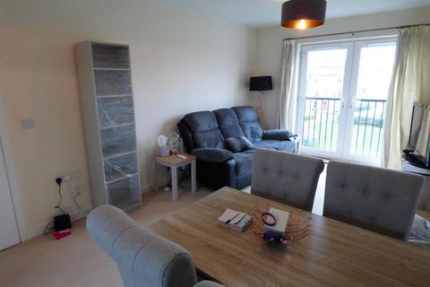2 bedroom apartment to rent, Butts Mead, Littlehampton BN17