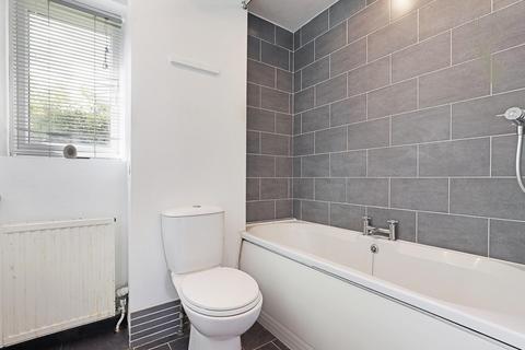 41 Slade End, Theydon Bois, Epping, CM16 7EP