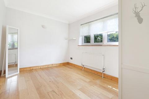 41 Slade End, Theydon Bois, Epping, CM16 7EP