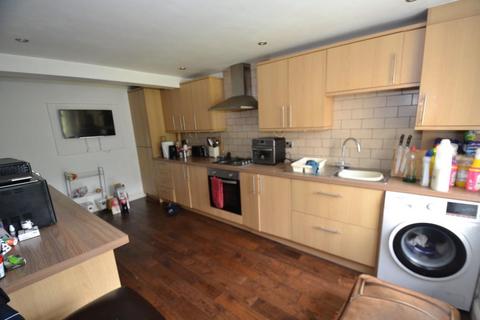 2 bedroom terraced house for sale, Leeds Road, Thackley  Bradford