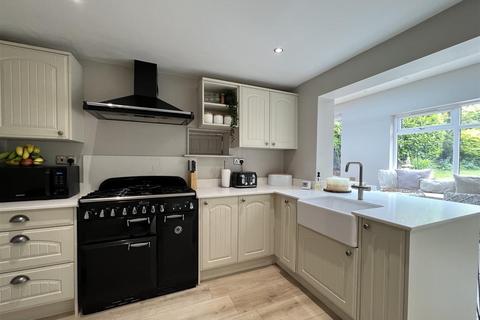 36 Birmingham Road, Blakedown, Kidderminster, DY10 3JN