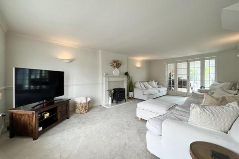 36 Birmingham Road, Blakedown, Kidderminster, DY10 3JN