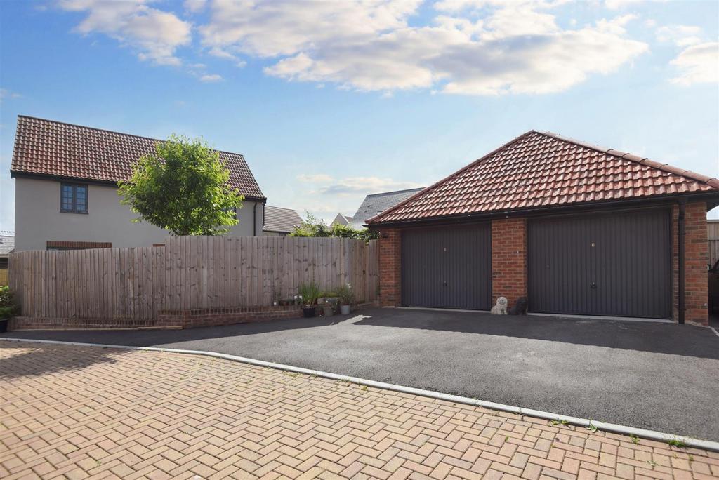 Double Garage and Parking