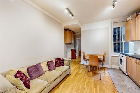 3 bedroom apartment to rent, Fulham High Street, Fulham