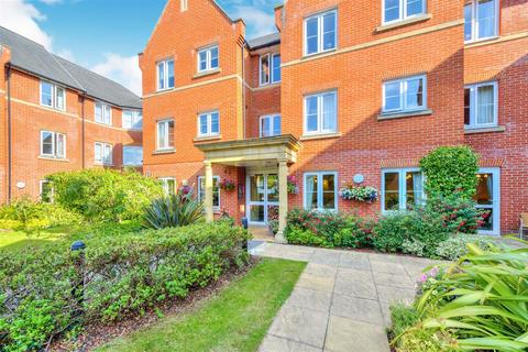 2 bedroom apartment for sale, Foxhall Court, School Lane, Banbury