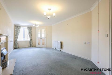 2 bedroom apartment for sale, Foxhall Court, School Lane, Banbury