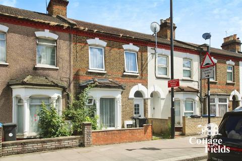 4 bedroom terraced house for sale, Hertford Road, London, N9 - Exciting Investment Opportunity