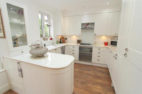 3 Staplehurst Road, Carshalton, SM5 3JU
