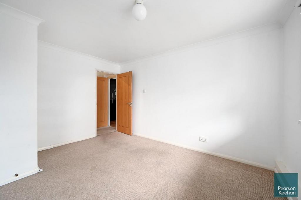 21 Copthorne court, 44 the drive, bn3 (9).jpg