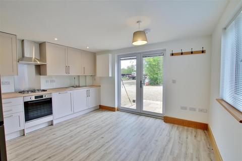 2 bedroom barn conversion to rent, Bencroft Lane, Warboys