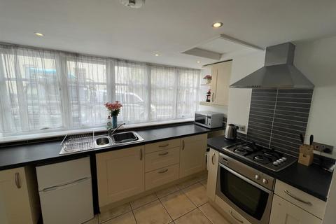 2 bedroom house to rent, 59a Church Street, Kingsbridge