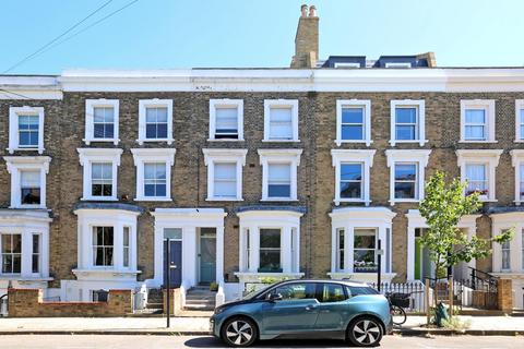 1 bedroom flat for sale, Luxor Street, London, SE5