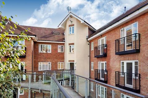 2 bedroom apartment for sale, Lumley Road, Horley