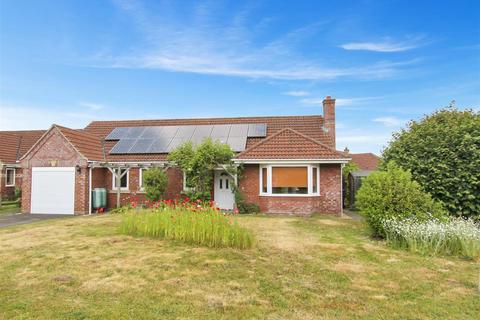 3 bedroom detached bungalow for sale, Stable Way, Market Rasen LN8