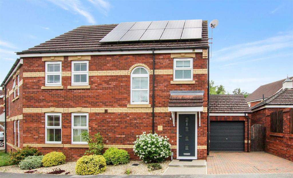 The Furlongs, Market Rasen LN8 3 bed semidetached house for sale £