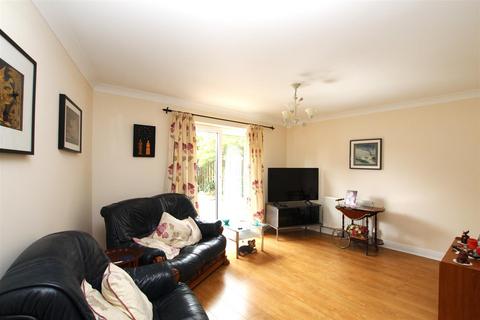 3 bedroom semi-detached house for sale, The Furlongs, Market Rasen LN8