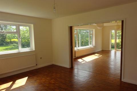 4 bedroom detached house to rent, Brampton, Nr Beccles