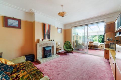 15 Elmwood Drive, Epsom, KT17 2NL