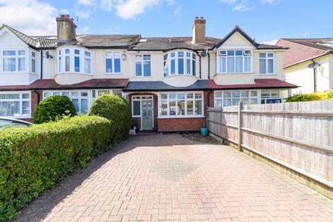16 Bridgewood Road, Worcester Park, KT4 8XP