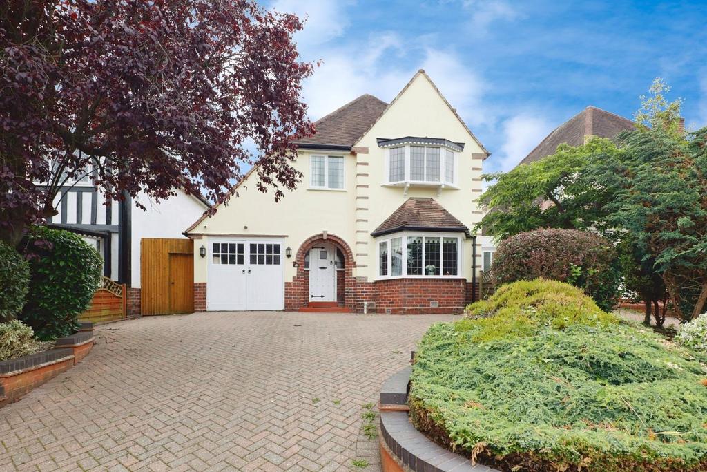 Eachelhurst Road, Sutton Coldfield 3 bed detached house for sale £444,950